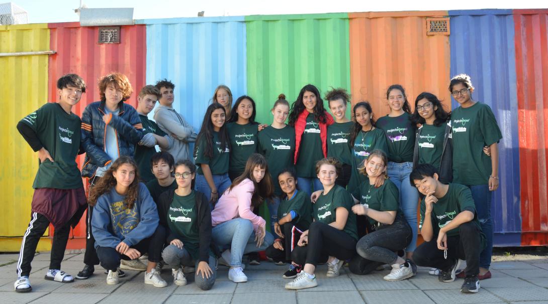 Teenage volunteers enjoy their group trip through South Africa. High School Special volunteers take group photo at their Childcare placement in South Africa.